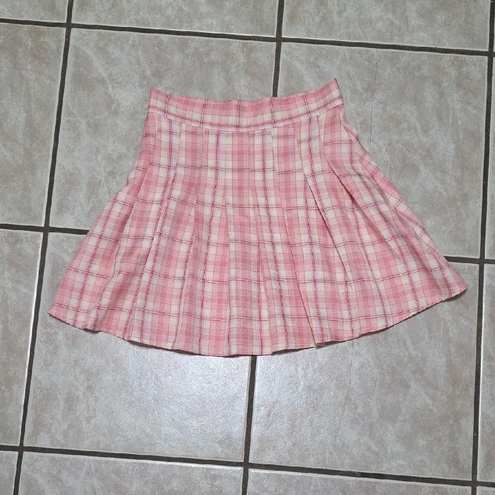 SHEIN Pink and White Pleated Skater Mini Skirt